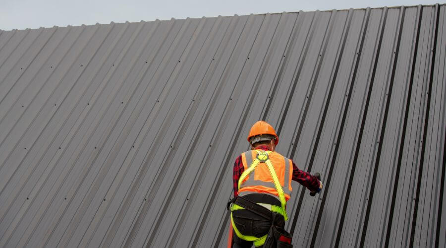 Professional gutter cleaning in Elkton, MD
